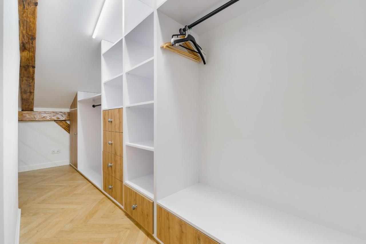 Lumina 2-Level Apartment With Balcony Lodz  Luaran gambar